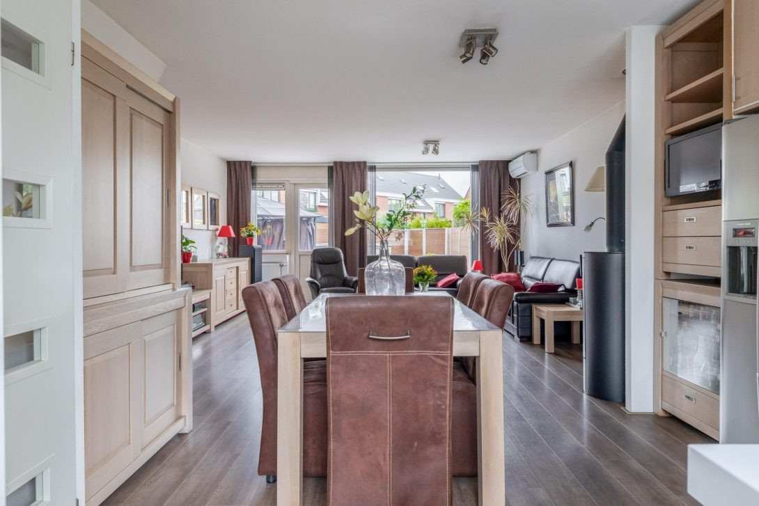 Tussenwoning te koop: Anjelier 27, Krimpen Aan Den Ijssel