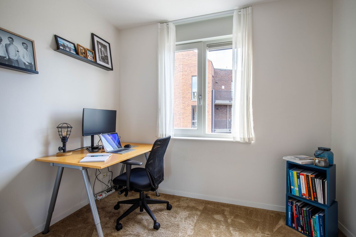 Tussenwoning te koop: Hoofdstraat 4, Krimpen Aan De Lek
