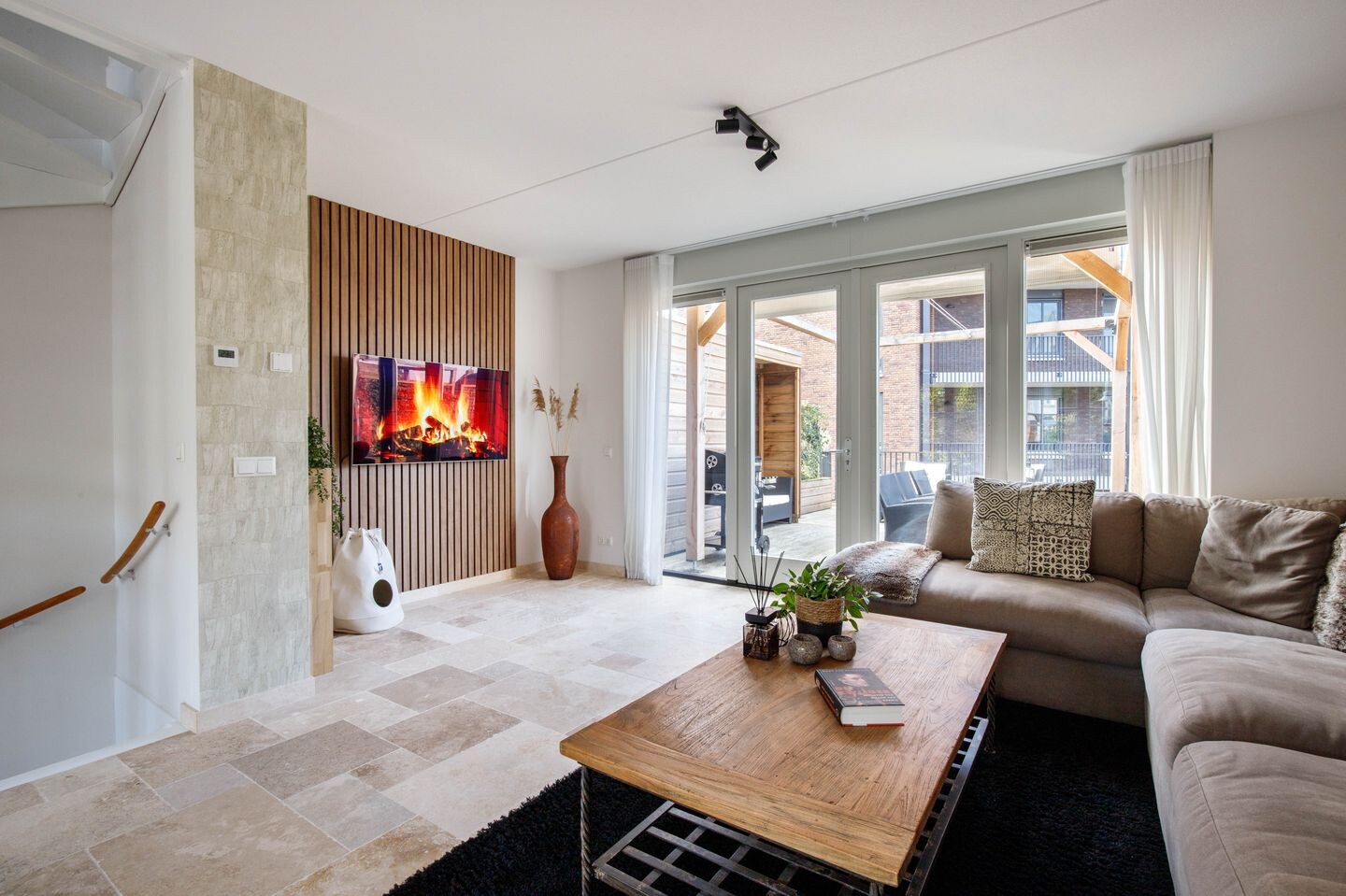 Tussenwoning te koop: Hoofdstraat 4, Krimpen Aan De Lek