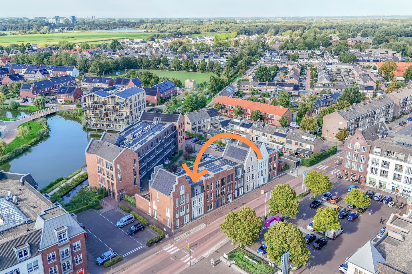 Tussenwoning te koop: Hoofdstraat 4, Krimpen Aan De Lek