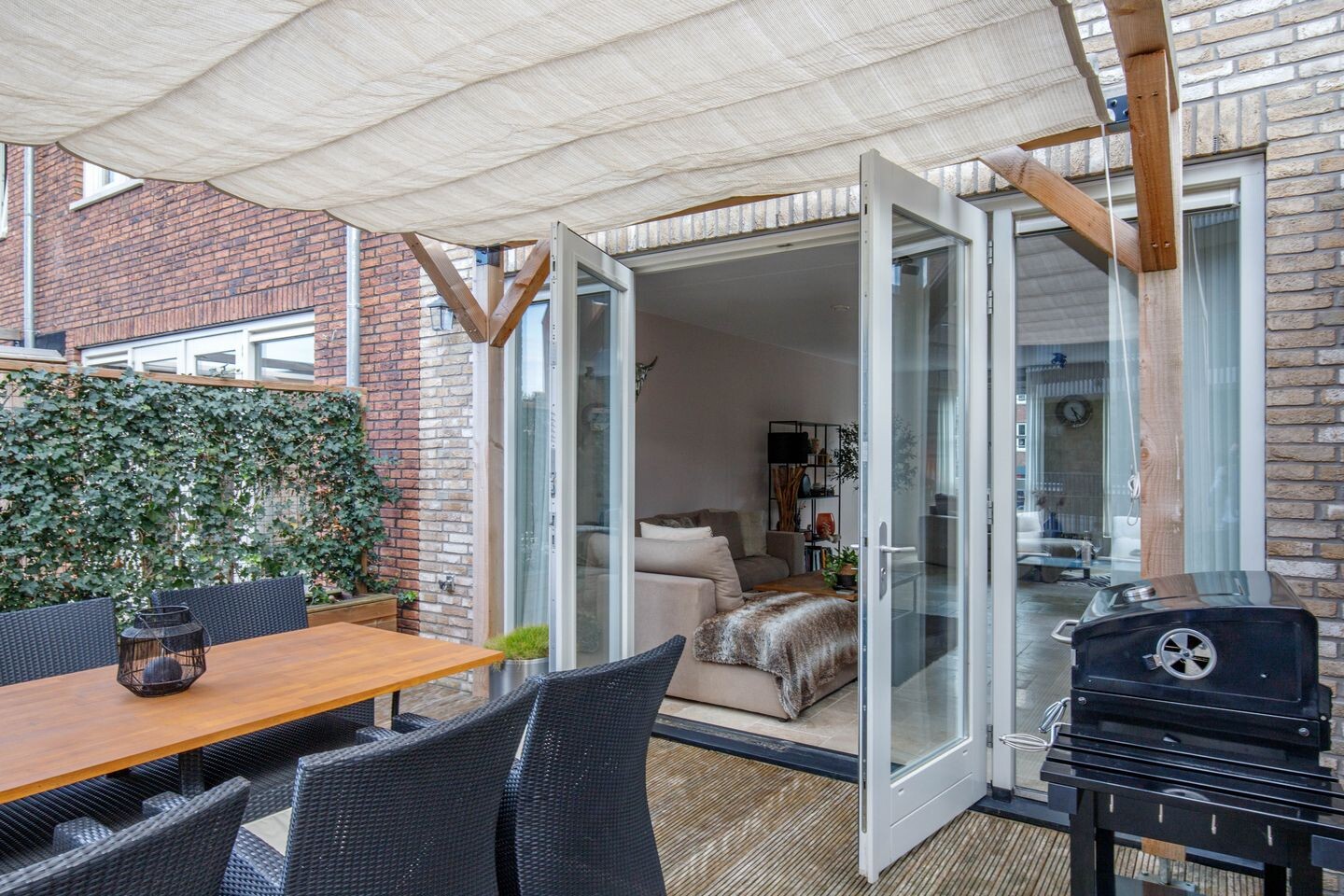 Tussenwoning te koop: Hoofdstraat 4, Krimpen Aan De Lek