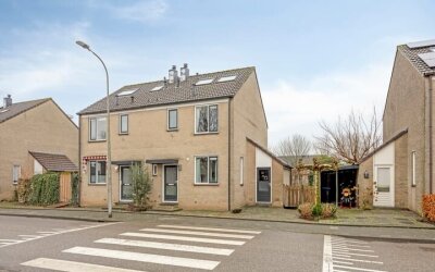 Straat Davis 12