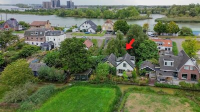 Molendijk 24