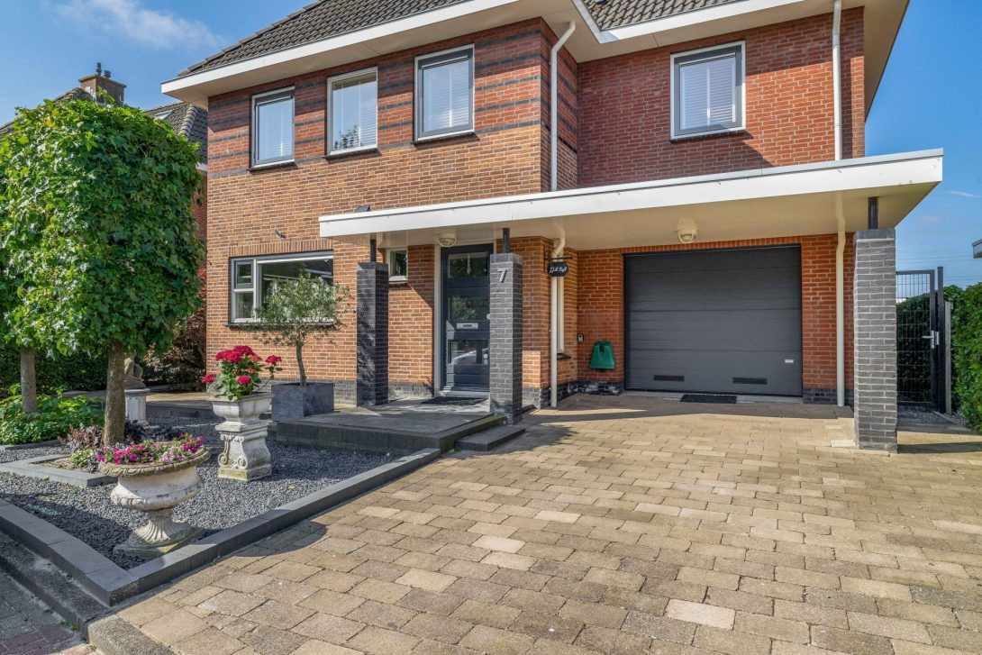 Vrijstaande woning te koop: Weidehof 7, Ouderkerk Aan Den Ijssel