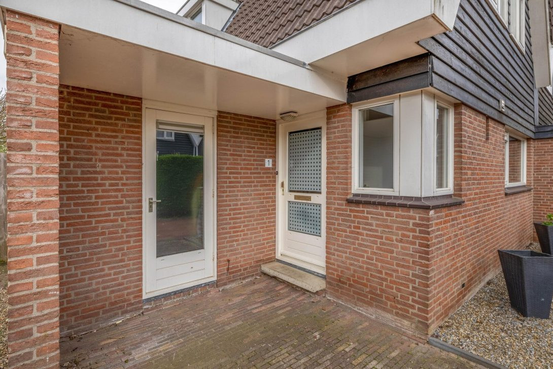 Hoekwoning te koop: Karekiethof 1, Ouderkerk Aan Den Ijssel