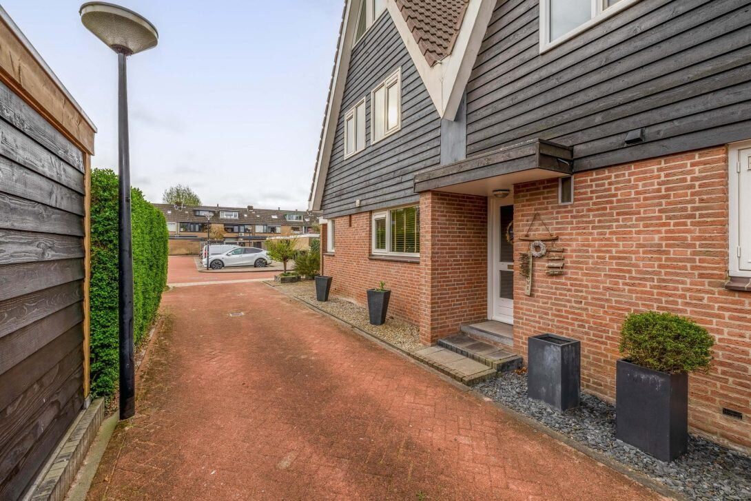 Hoekwoning te koop: Karekiethof 1, Ouderkerk Aan Den Ijssel