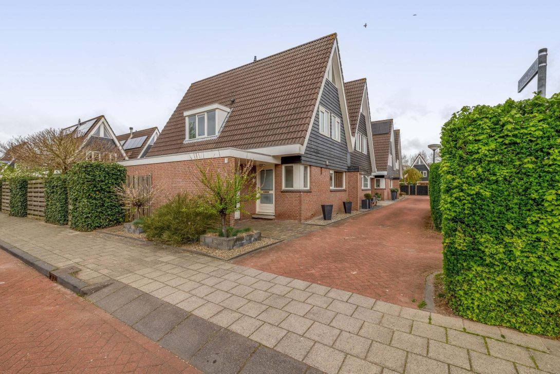 Hoekwoning te koop: Karekiethof 1, Ouderkerk Aan Den Ijssel