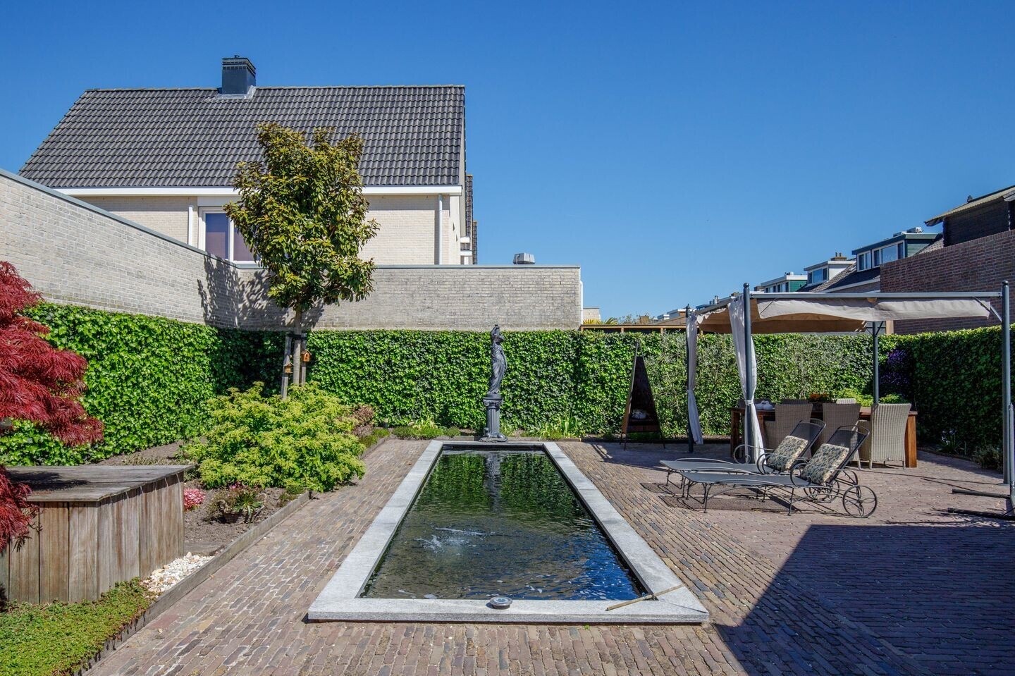 Vrijstaande woning te koop: Burgemeester van der Willigenstraat 22, Lekkerkerk