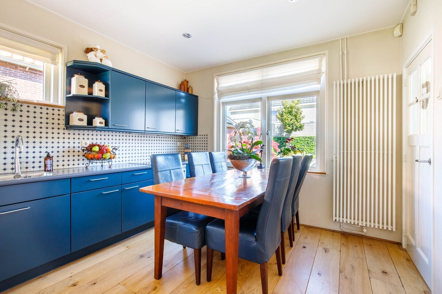 Vrijstaande woning te koop: Burgemeester van der Willigenstraat 22, Lekkerkerk