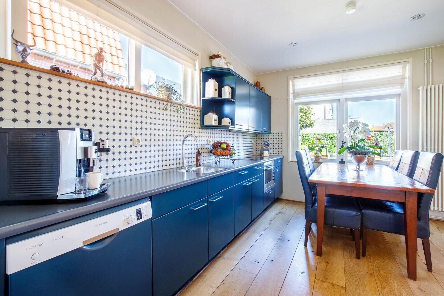 Vrijstaande woning te koop: Burgemeester van der Willigenstraat 22, Lekkerkerk