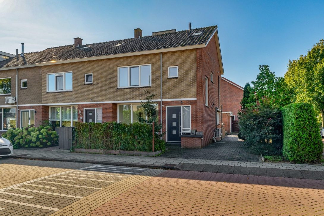 Hoekwoning te koop: Berlagestraat 31, Lekkerkerk