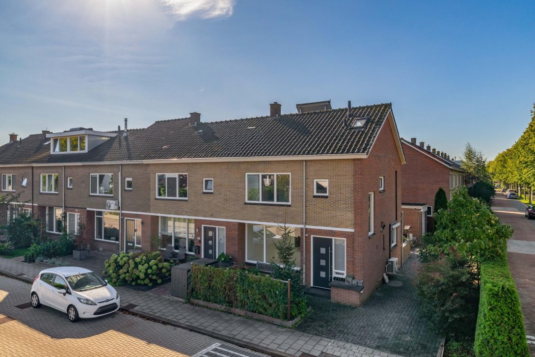 Hoekwoning te koop: Berlagestraat 31, Lekkerkerk
