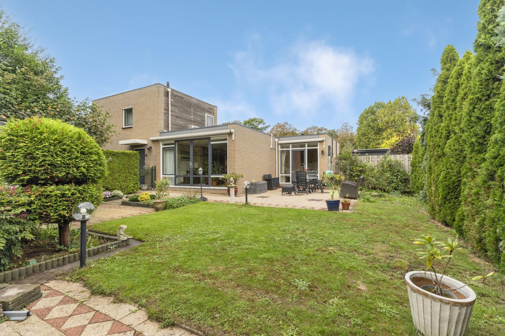 Hoekwoning te koop: Cortgenehof 1, Alblasserdam
