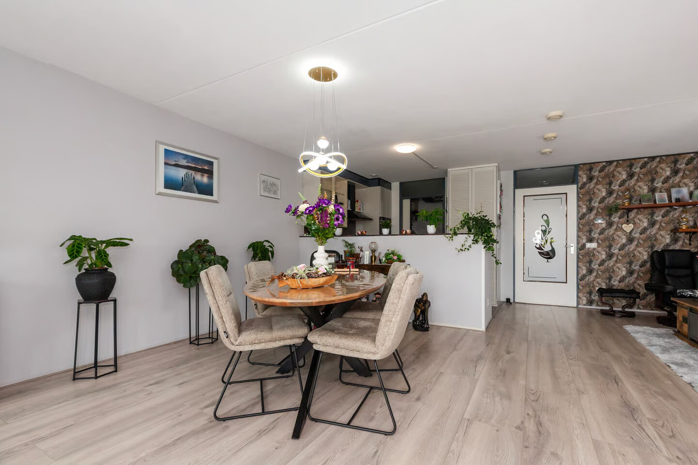 Appartement te koop: Raadhuisplein 29, Alblasserdam