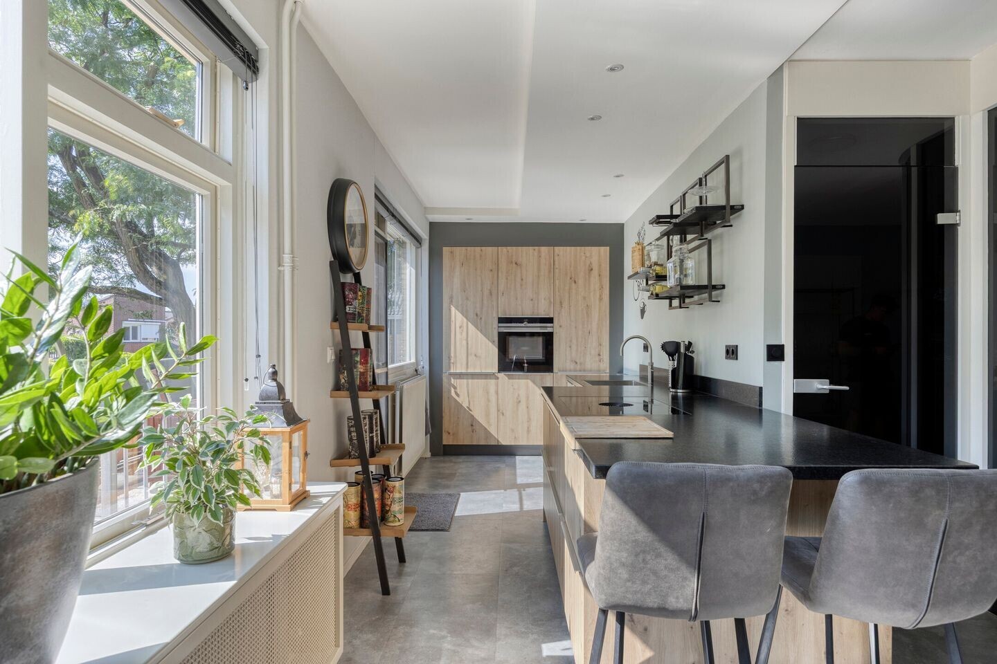 Hoekwoning te koop: Van Lennepstraat 25, Alblasserdam