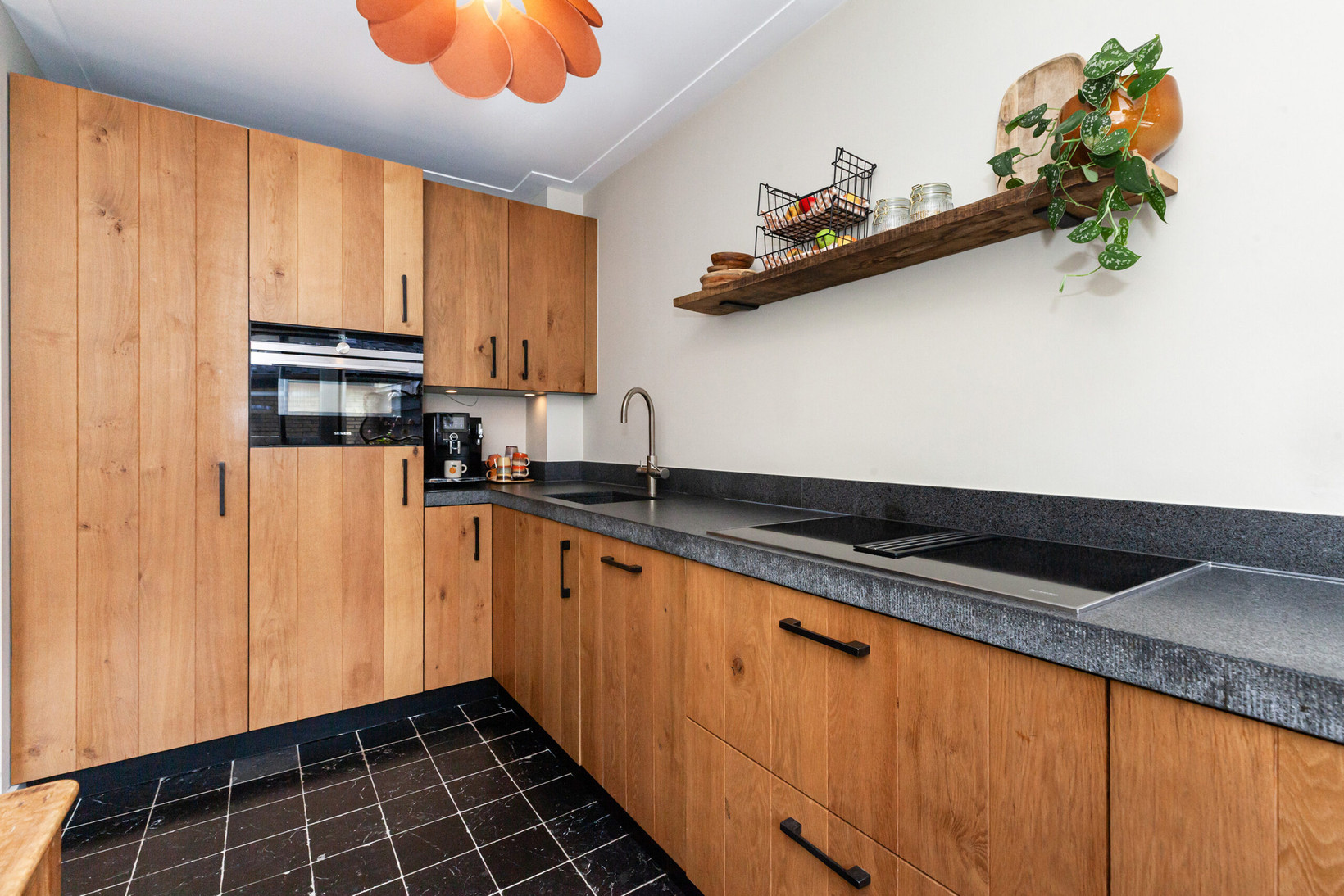 Hoekwoning te koop: Vondellaan 79, Alblasserdam
