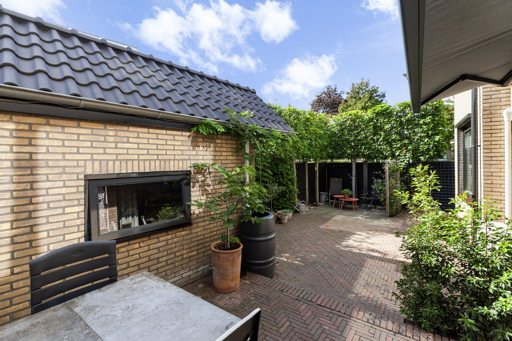 Hoekwoning te koop: Vondellaan 79, Alblasserdam