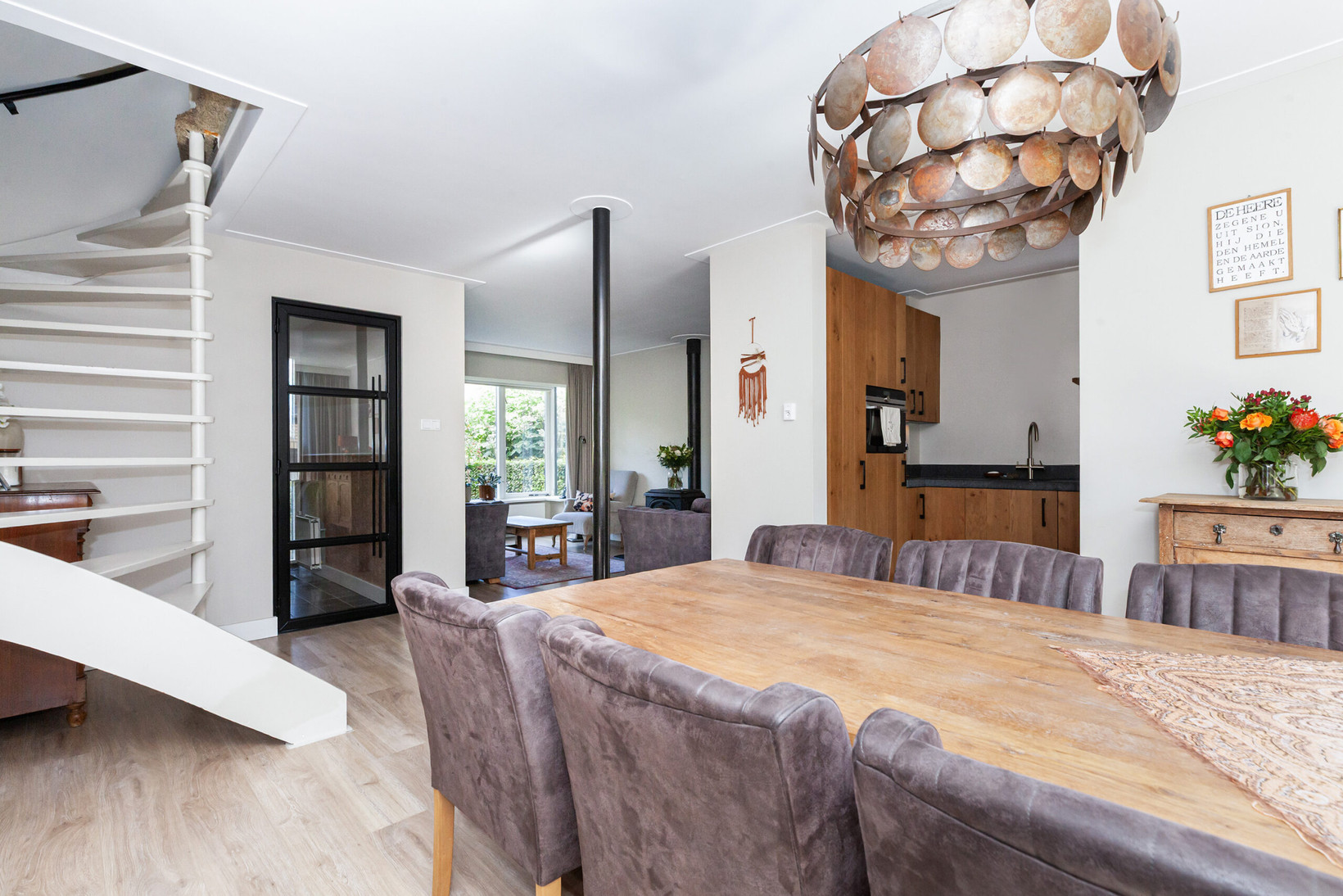 Hoekwoning te koop: Vondellaan 79, Alblasserdam