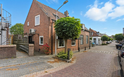 Oranjestraat 2
