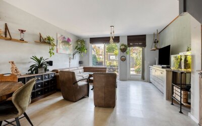 Maasstraat 12