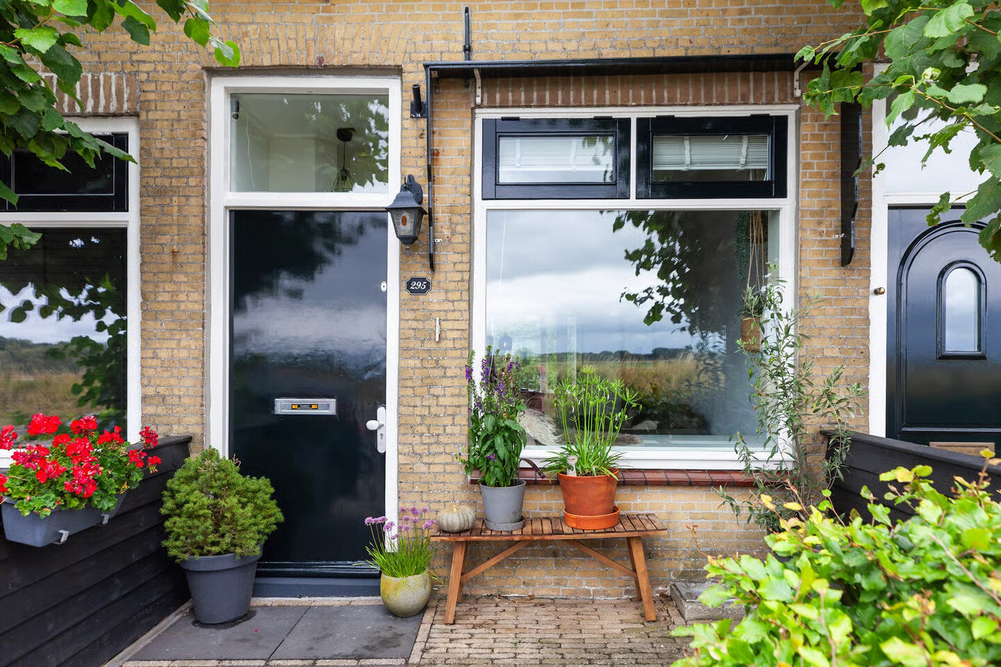 Tussenwoning te koop: Oost Kinderdijk 295, Alblasserdam
