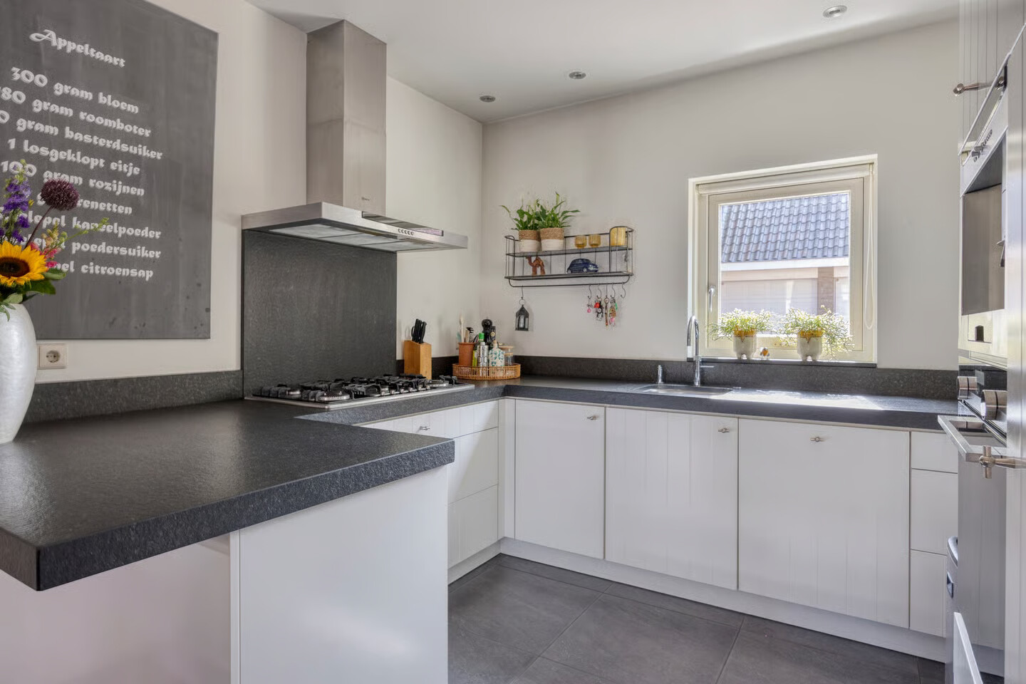 Hoekwoning te koop: Lekdijk 236C, Nieuw-Lekkerland