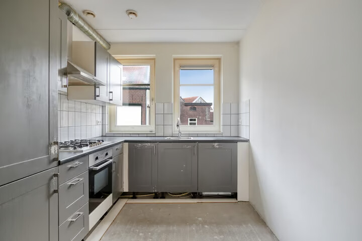Tussenwoning te koop: Boezemlanden 2, Groot-Ammers