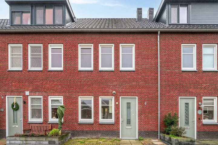Tussenwoning te koop: Boezemlanden 2, Groot-Ammers