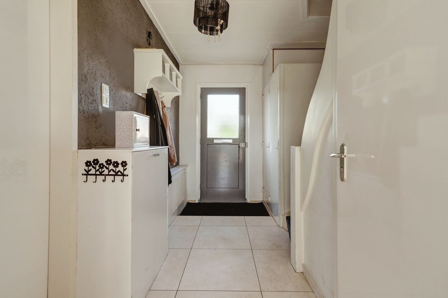 Tussenwoning te koop: leeuwerikstraat 3, Groot-Ammers