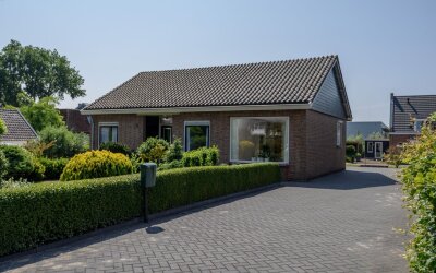 Dorpsstraat 15