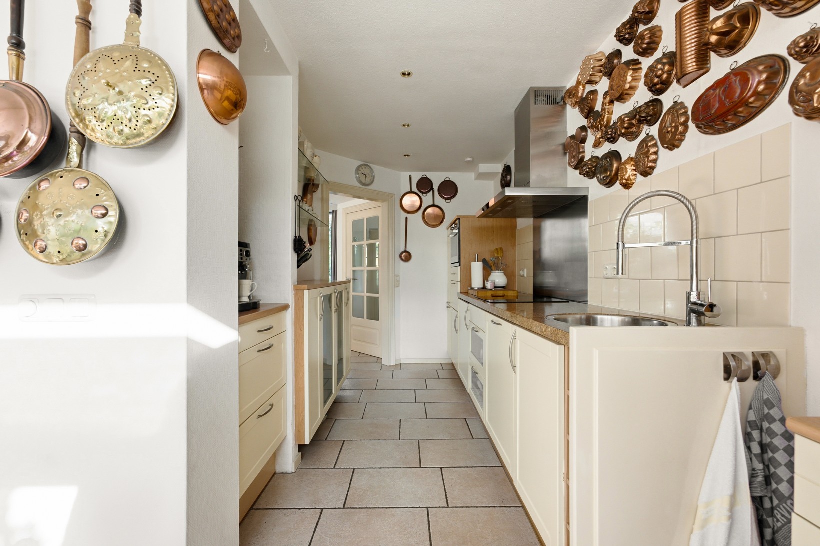 Tussenwoning te koop: Reijerweg 223, Ridderkerk