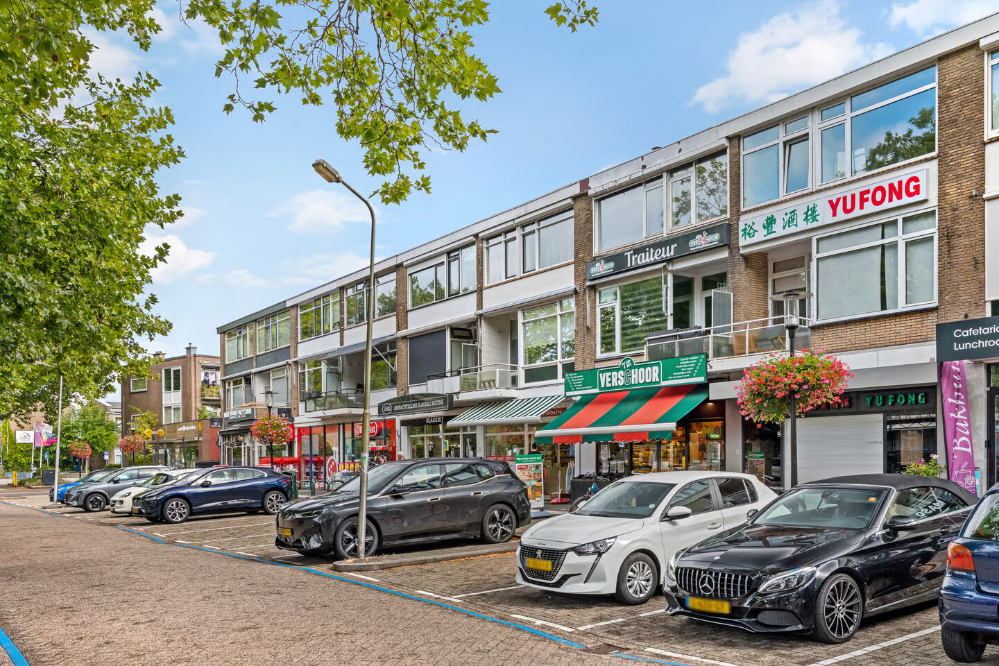 Twee-onder-één-kap te koop: Churchillplein 3, Ridderkerk