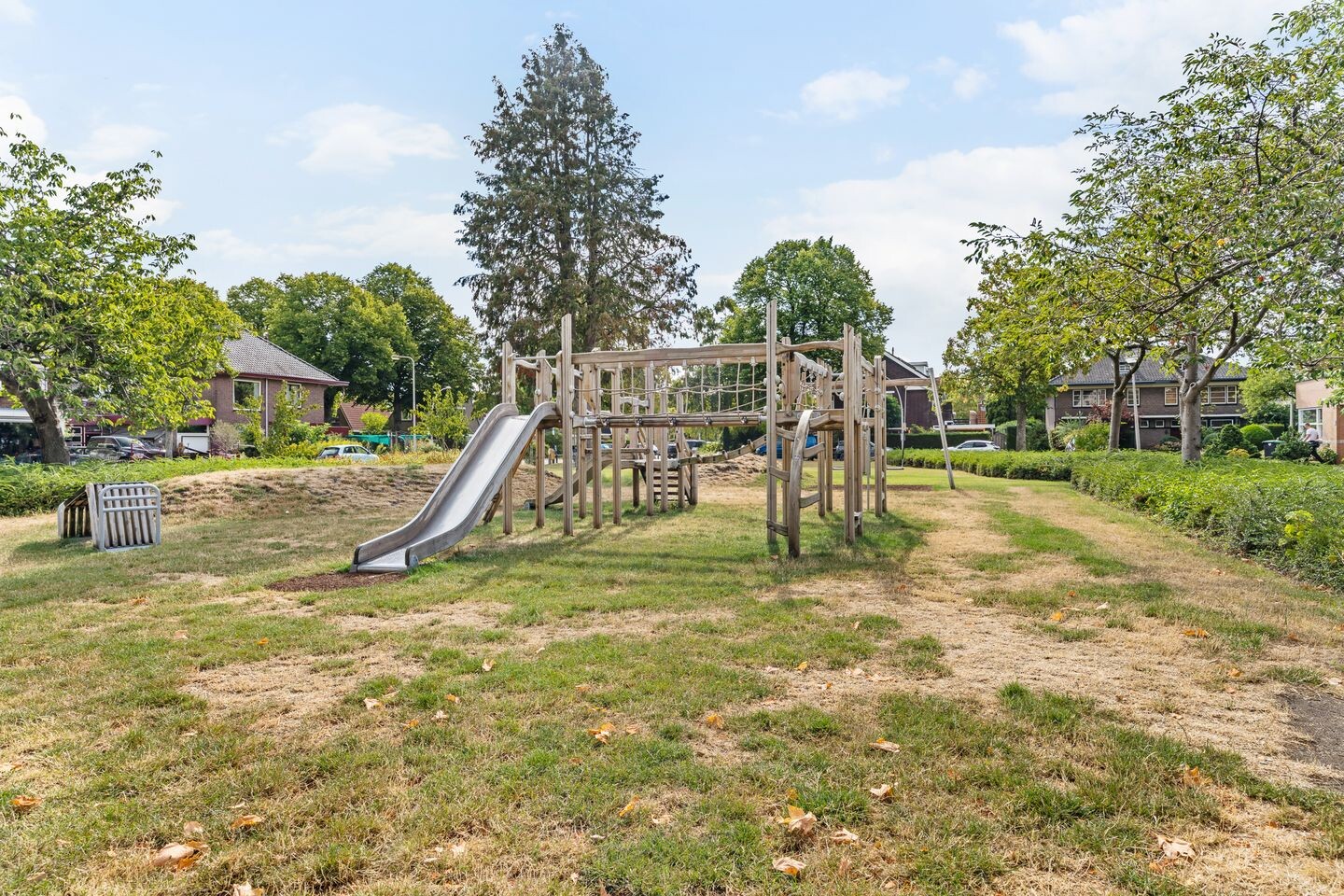 Twee-onder-één-kap te koop: Churchillplein 3, Ridderkerk