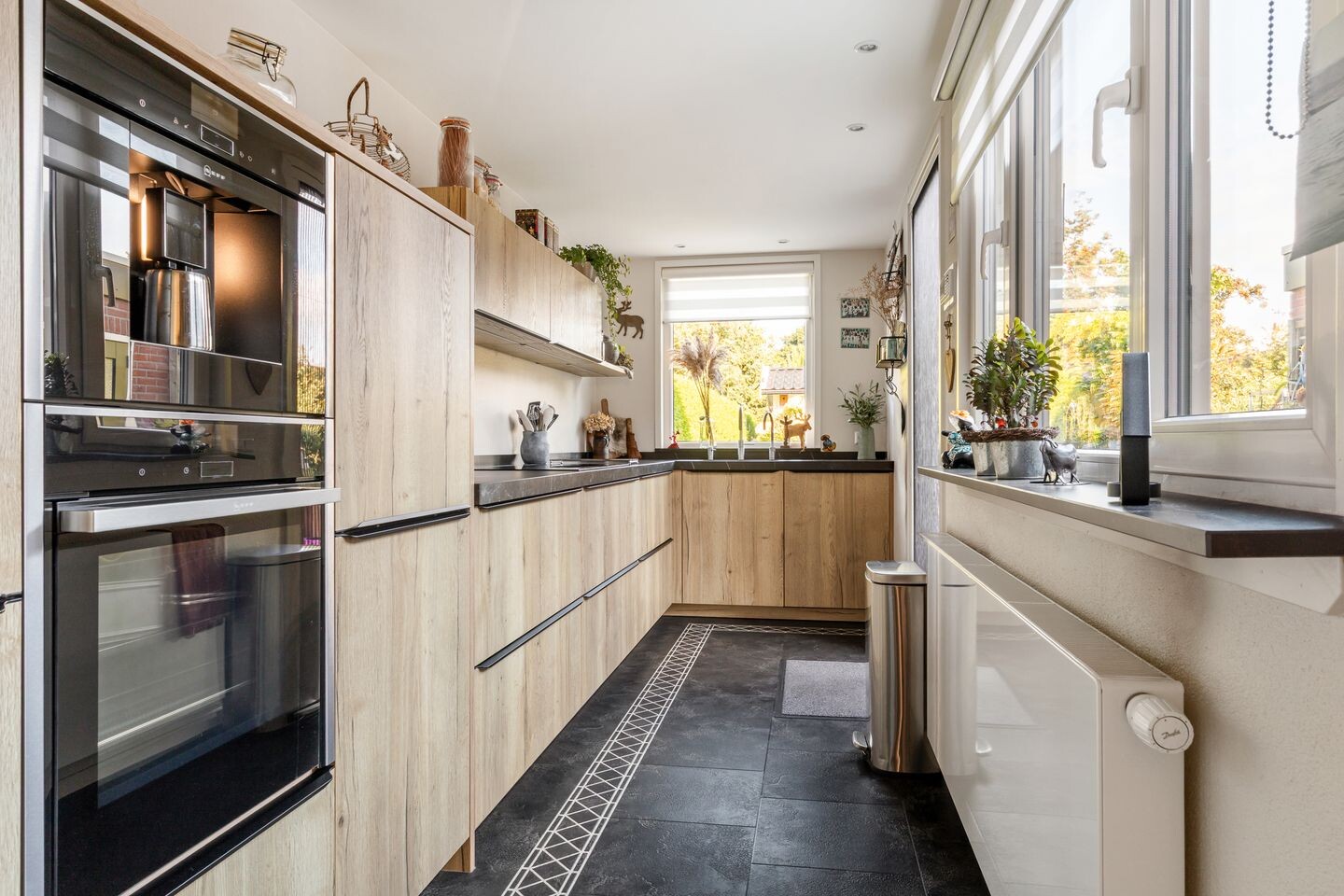 Twee-onder-één-kap te koop: Churchillplein 3, Ridderkerk