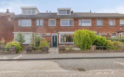 Graaf Adolf. 39