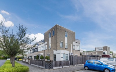 Van der Waalsstraat 1