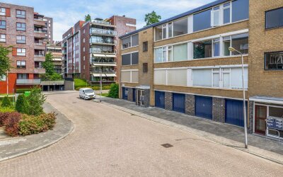 A.M. de Jongstraat 15