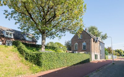 Huis te koop Westmolendijk 16