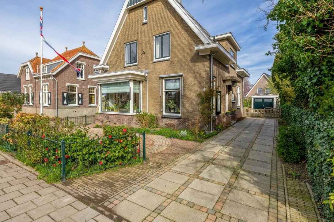 Vrijstaande woning te koop: Rijksstraatweg 10, Ridderkerk
