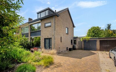 Maasstraat 10
