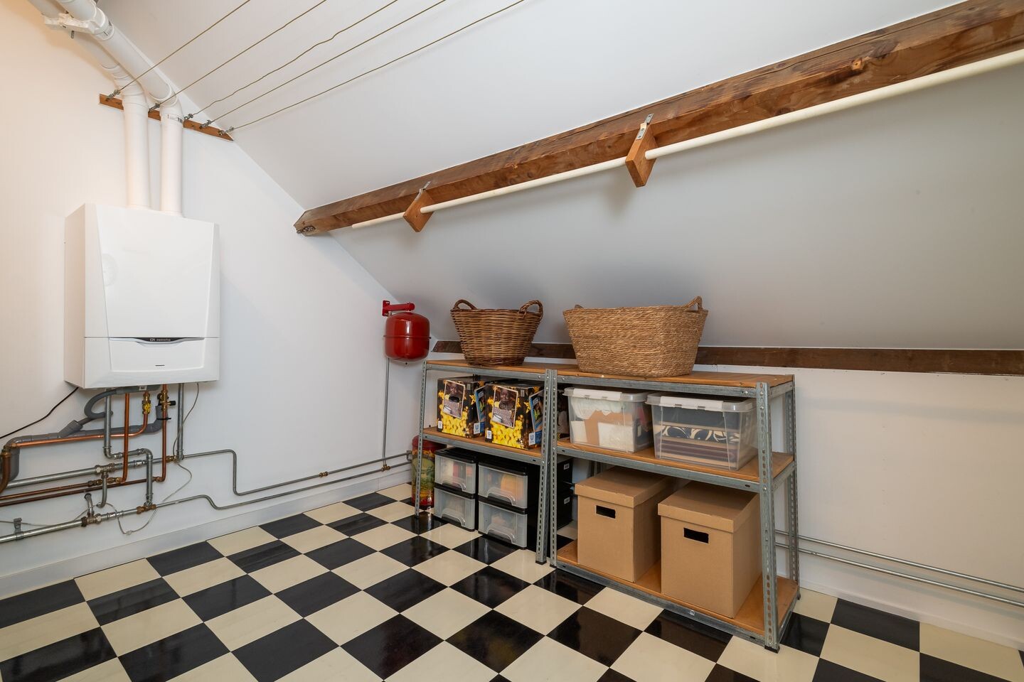 Tussenwoning te koop: Binnenlandse Baan 8, Barendrecht