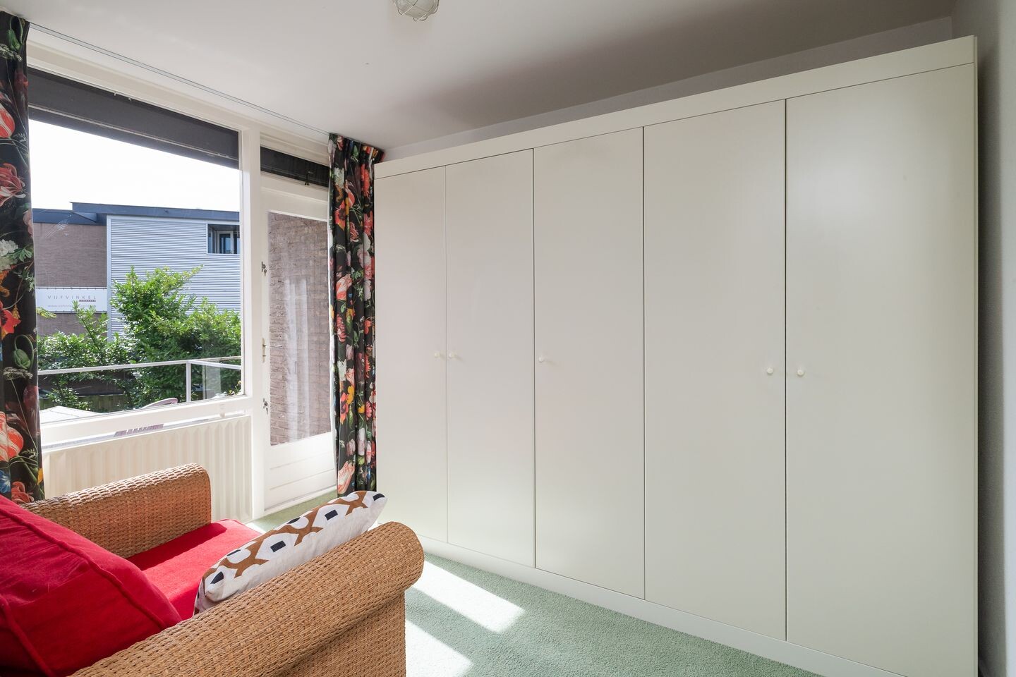 Tussenwoning te koop: Binnenlandse Baan 8, Barendrecht