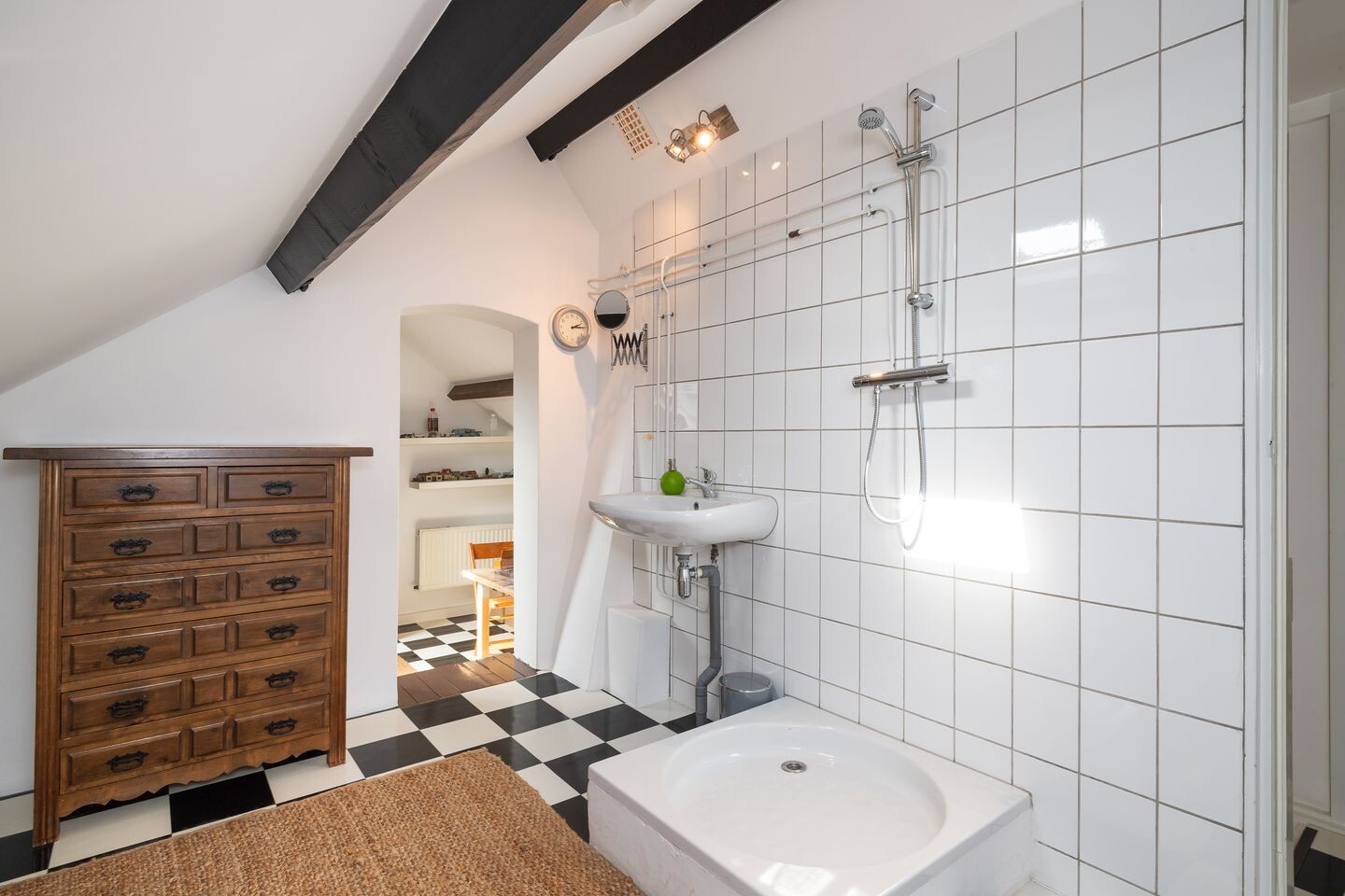 Tussenwoning te koop: Binnenlandse Baan 8, Barendrecht