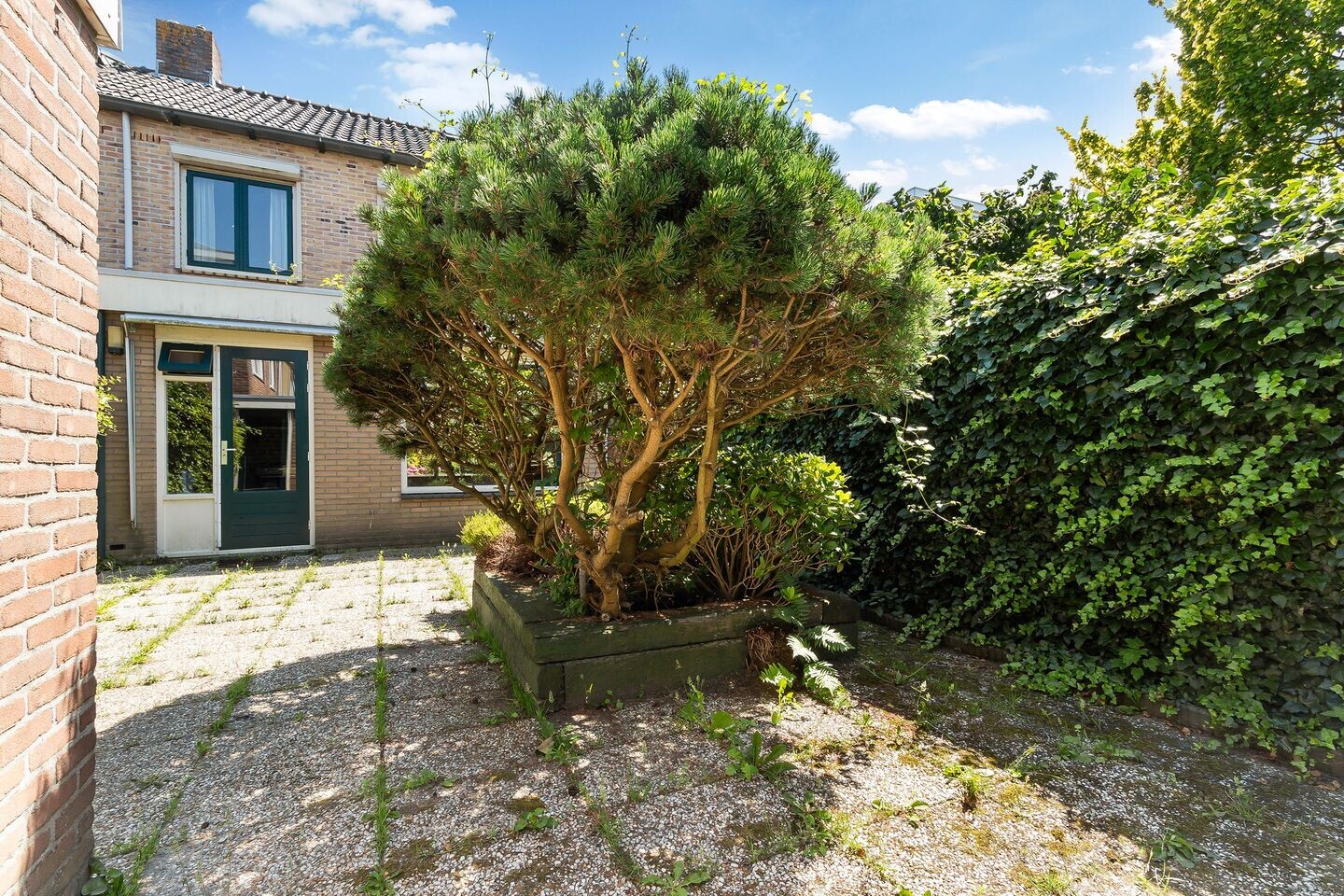 Tussenwoning te koop: De Zeeg 12, Barendrecht