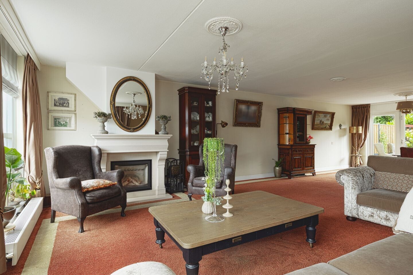 Tussenwoning te koop: Helfrichstraat 7, Barendrecht