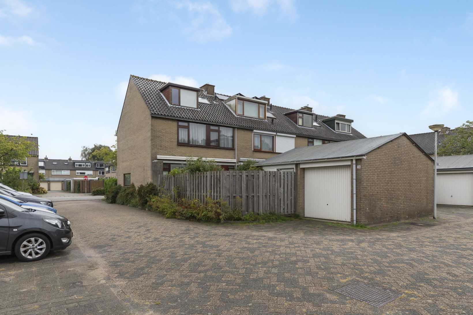 Hoekwoning te koop: Vlietweg 38, Barendrecht