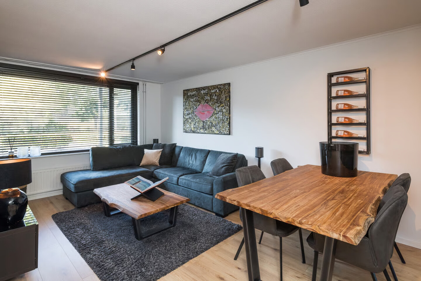 Appartement te koop: Van Ravesteyndreef 65, Barendrecht