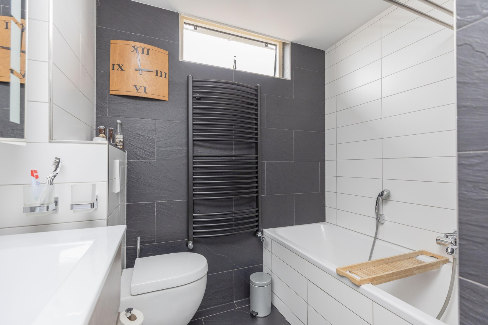 Tussenwoning te koop: Mozartstraat 67, Barendrecht