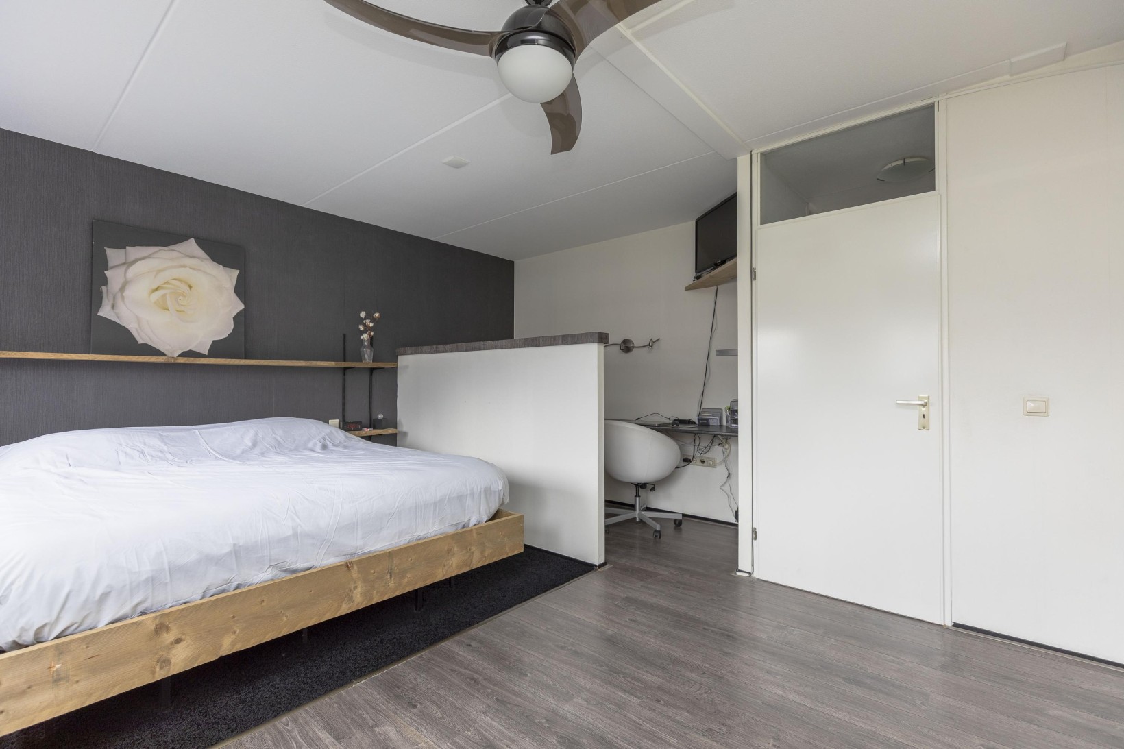 Tussenwoning te koop: Mozartstraat 67, Barendrecht