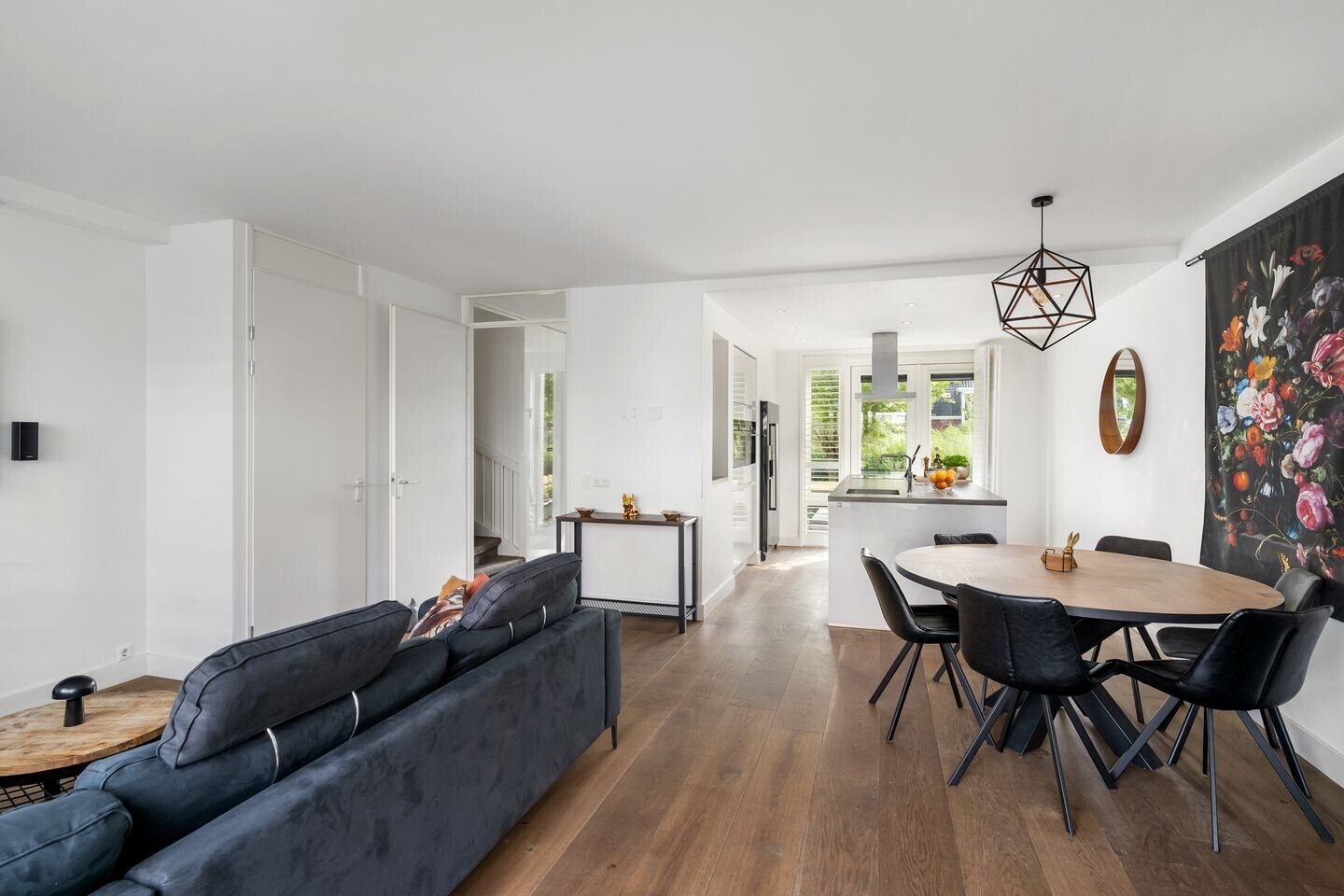 Tussenwoning te koop: Magdalenapolder 50, Barendrecht